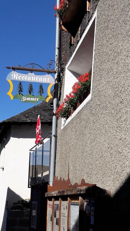 Hotel-Restaurant Drei Tannen Bellwald Exterior foto